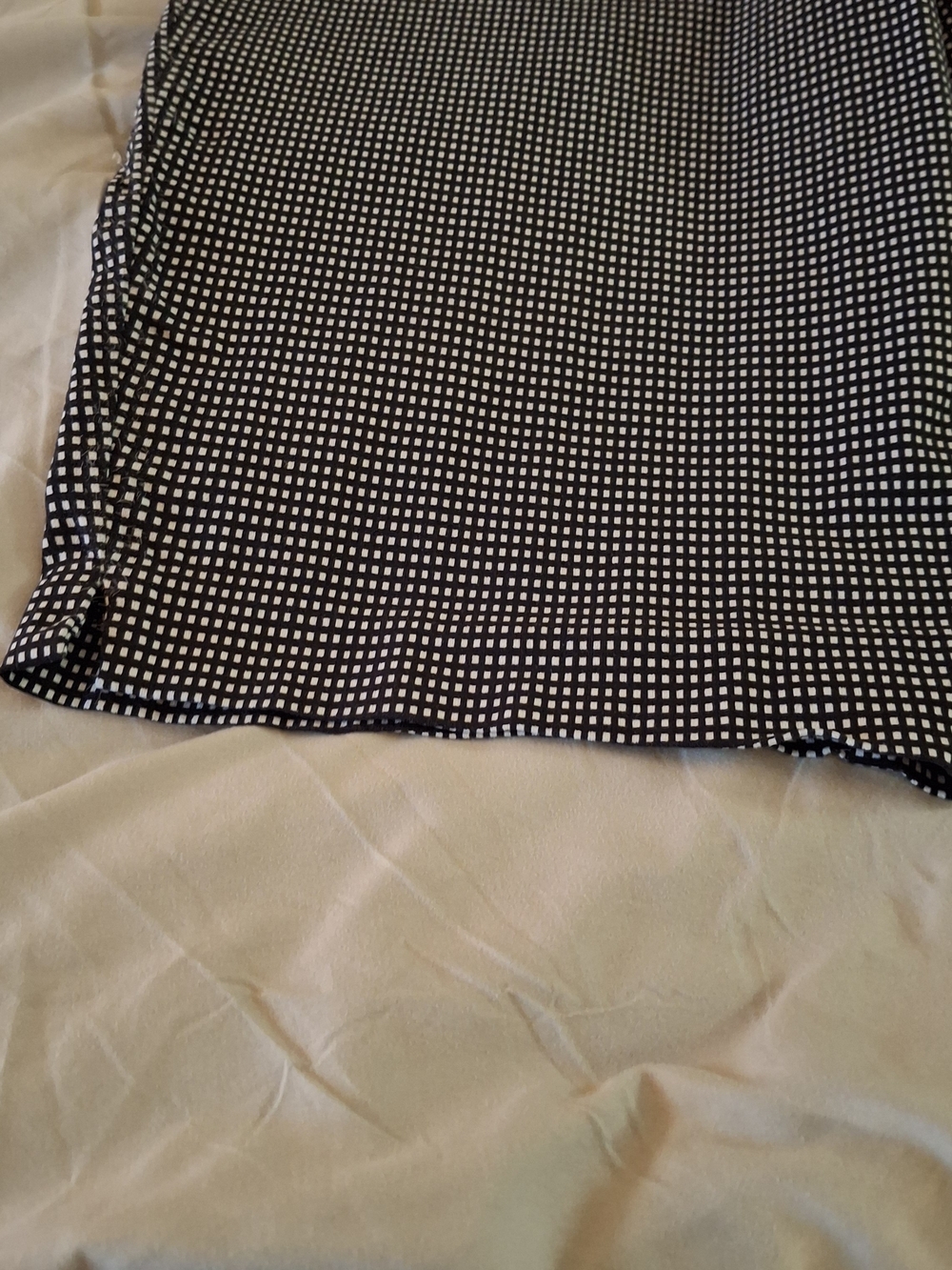 Counterparts Womem's Black and White Micro-Check Shorts - Picture 7 of 9